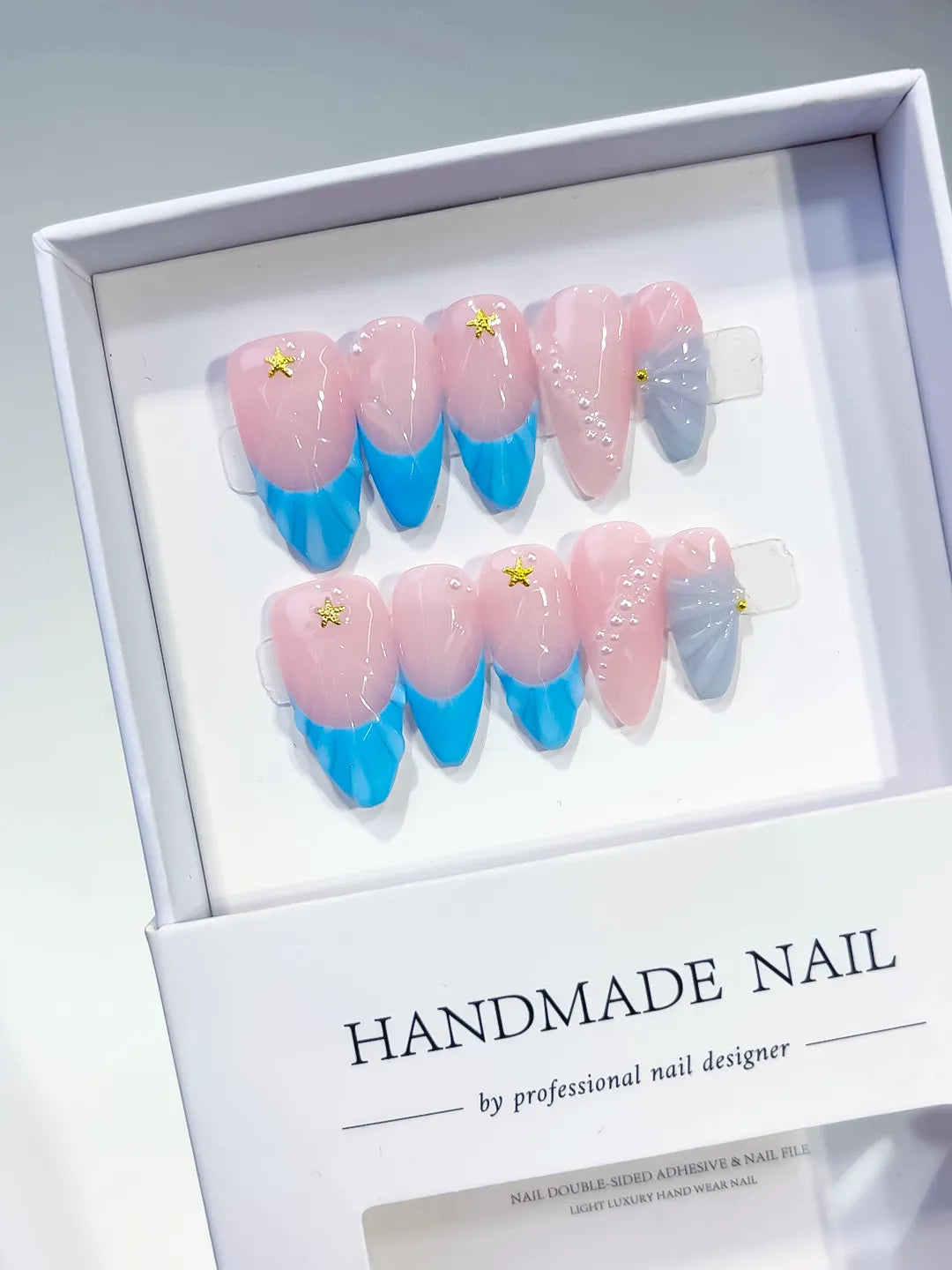 D503 - Medium Pink Blue Almond Ombre Star Shell VibeNailsLab