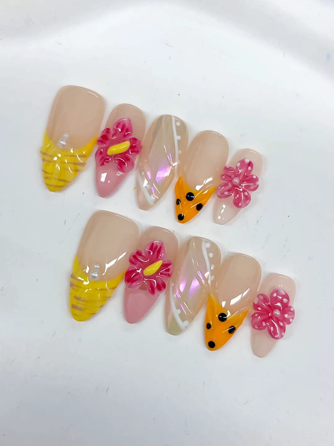 D513 - Medium Nude Yellow Almond Holographic Flower Dot Pattern VibeNailsLab