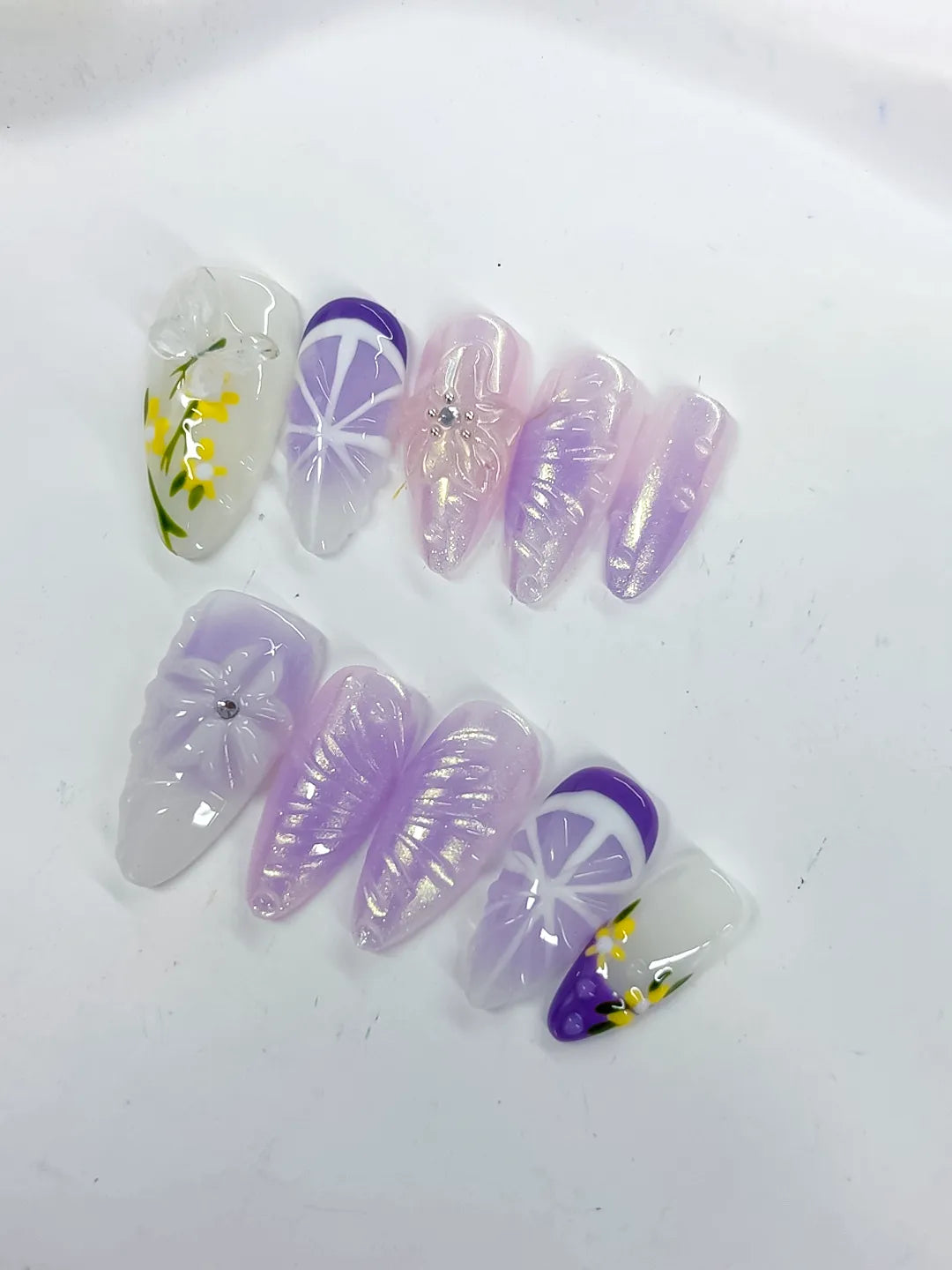 D517 - Medium White Purple Almond Holographic Flower Rhinestone
