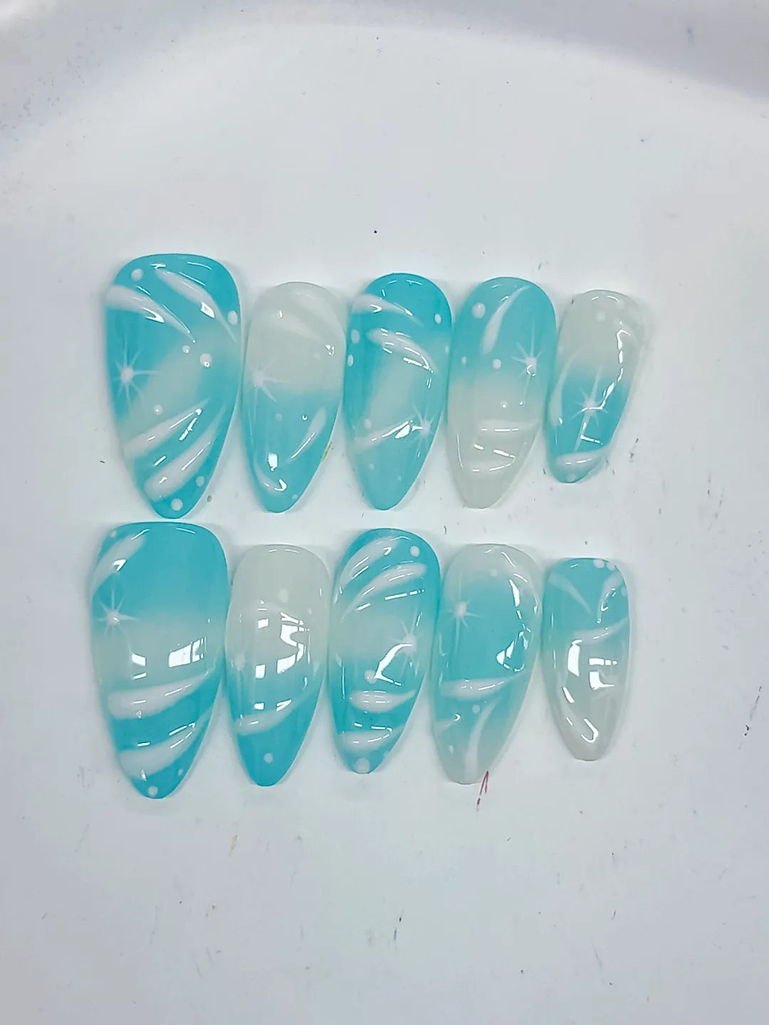 D520 - Medium Blue White Almond Metallic Star