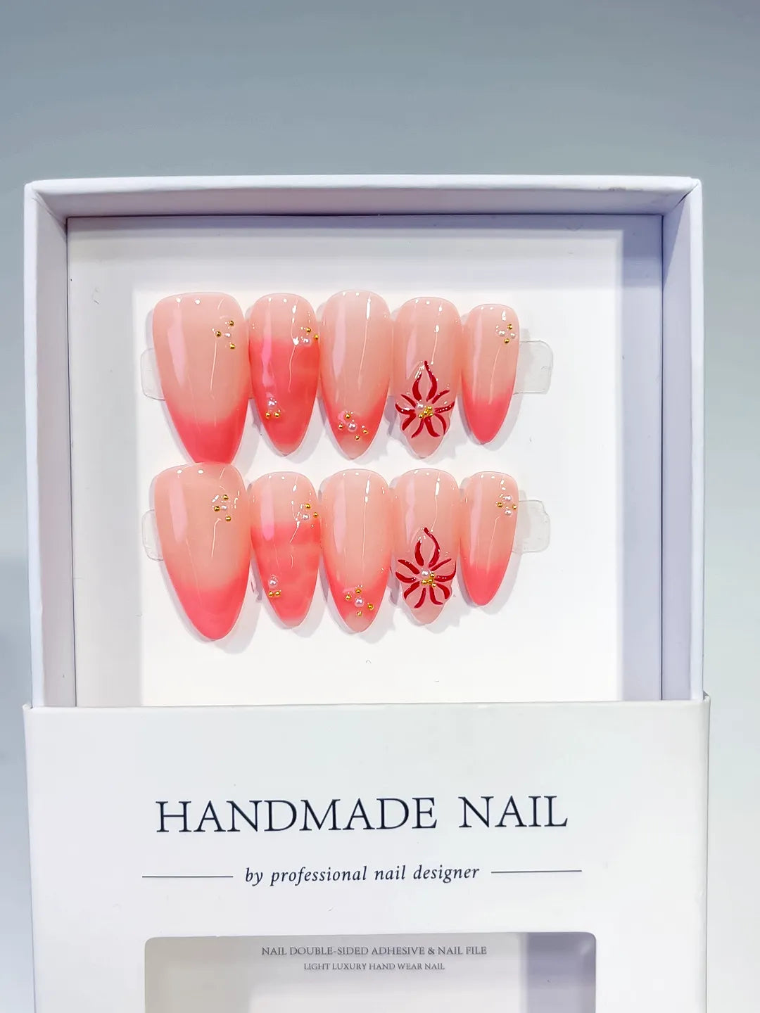 D528 - Medium Pink Almond Ombre Flower Stud
