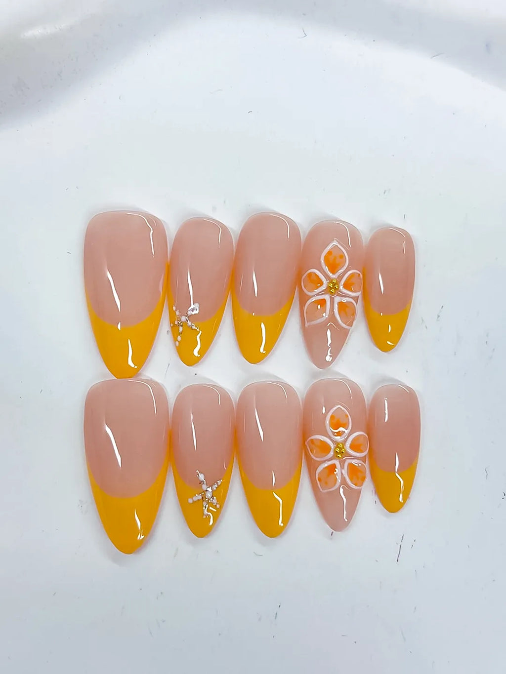 D529 - Medium Nude Yellow Almond French tip Flower Rhinestone