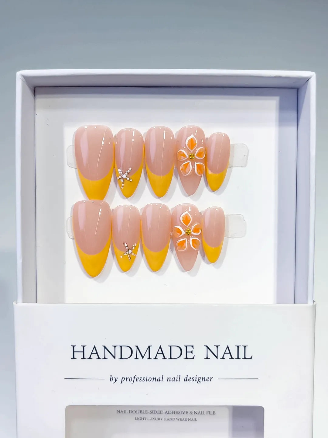 D529 - Medium Nude Yellow Almond French tip Flower Rhinestone
