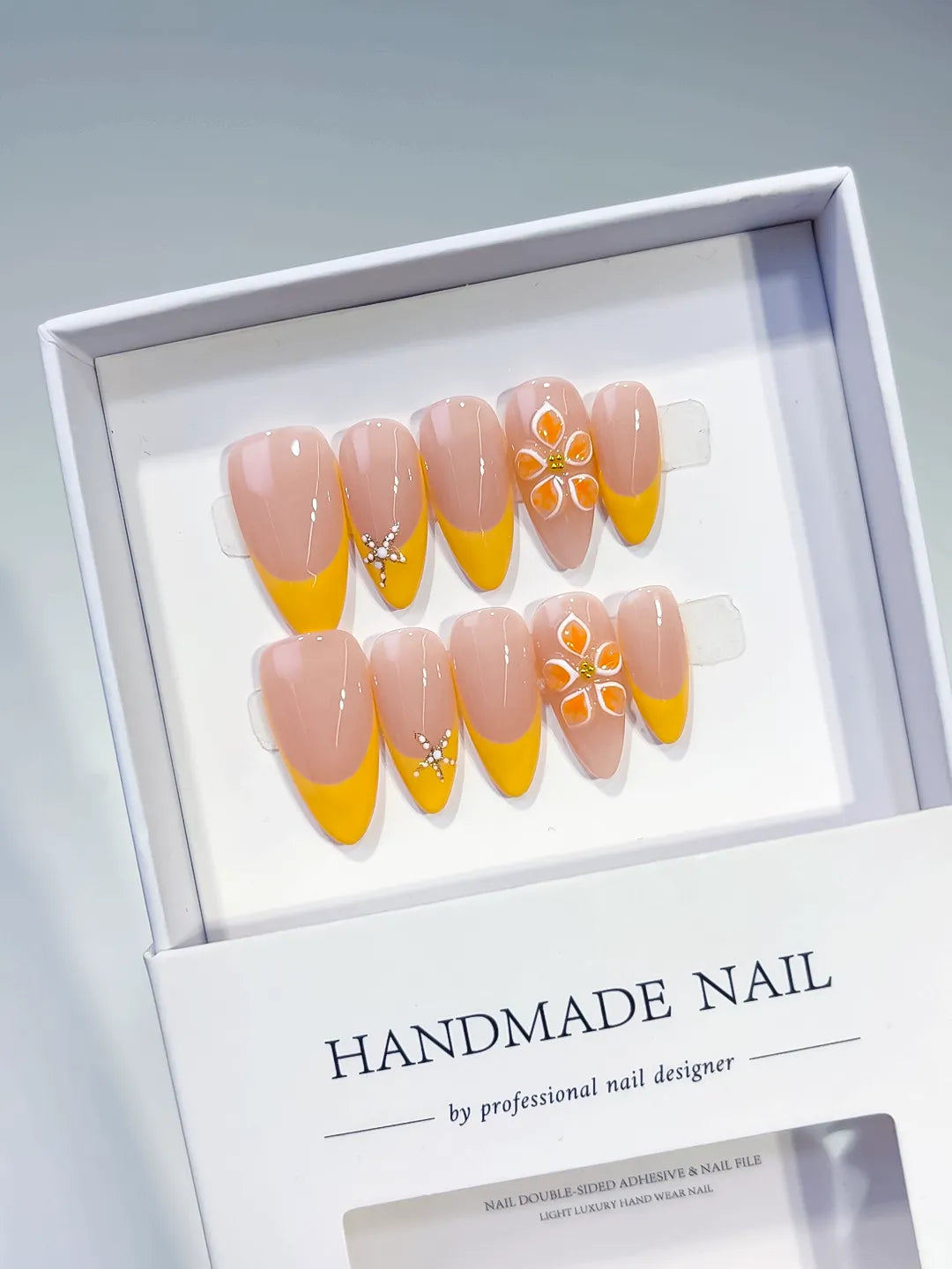 D529 - Medium Nude Yellow Almond French tip Flower Rhinestone