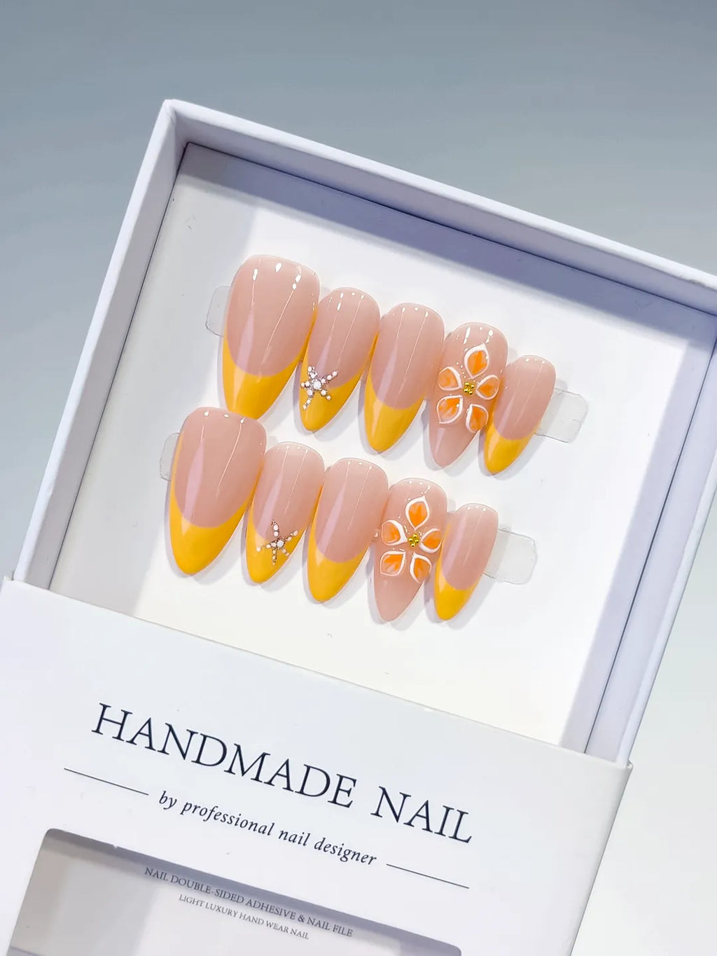 D529 - Medium Nude Yellow Almond French tip Flower Rhinestone