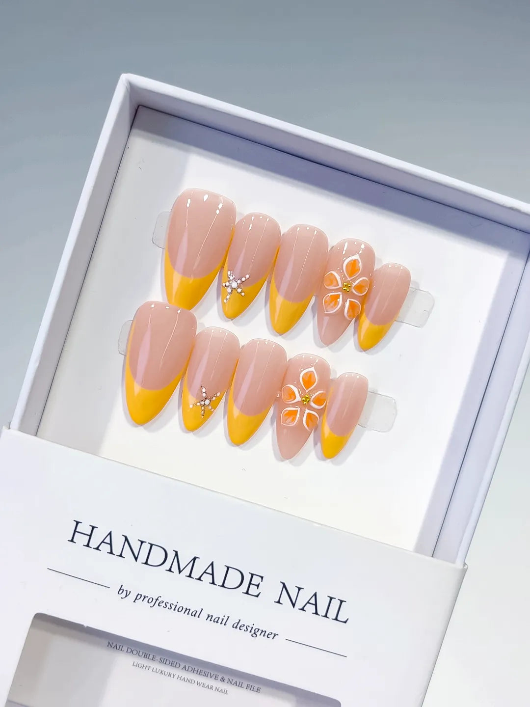 D529 - Medium Nude Yellow Almond French tip Flower Rhinestone