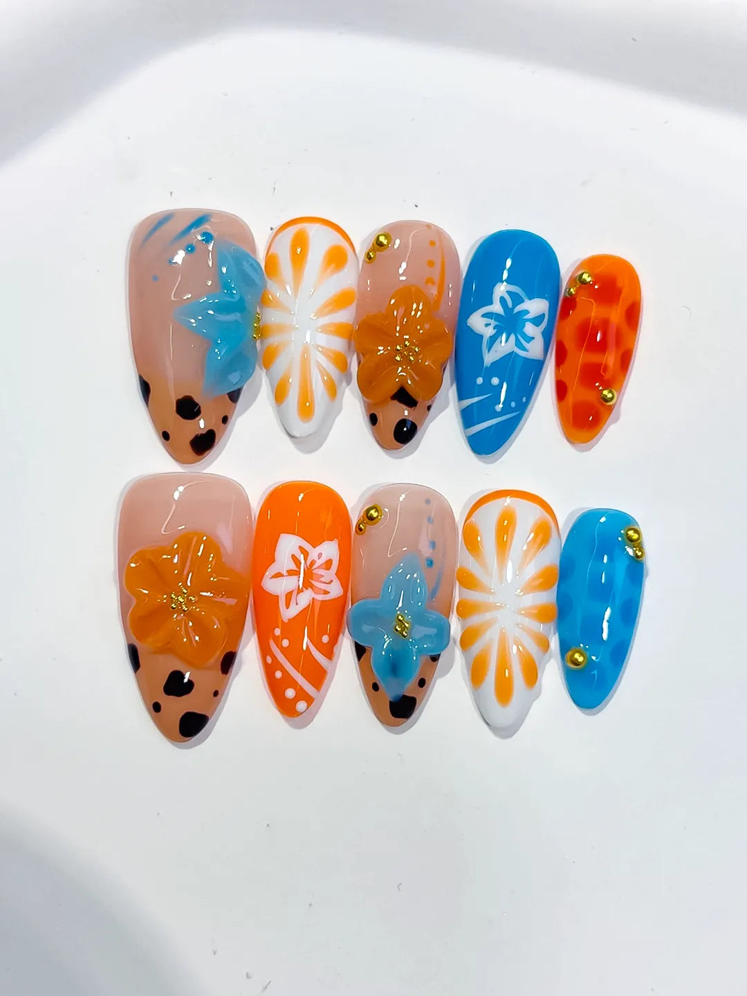 D533 - Medium Nude Orange Almond Abstract Flower Fruit VibeNailsLab