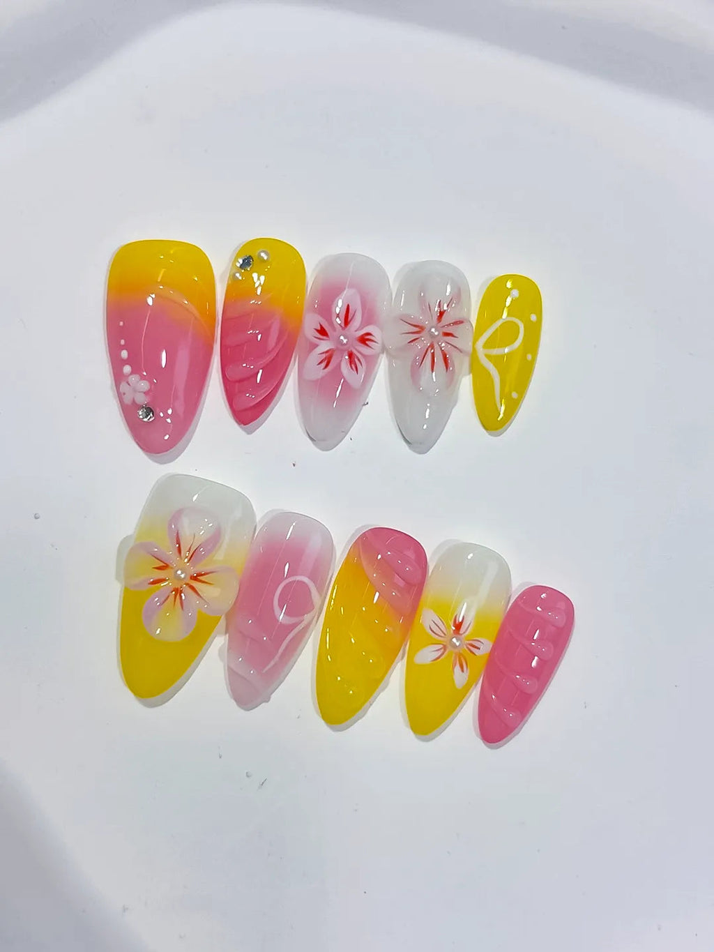 D536 - Medium Pink Yellow Almond Ombre Flower Rhinestone VibeNailsLab