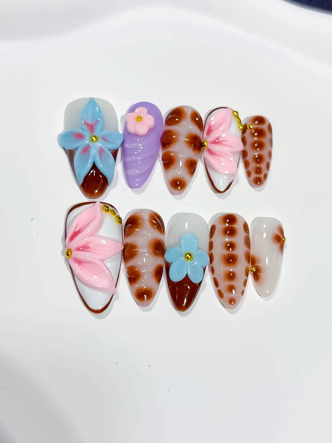 D544 - Medium White Brown Almond Abstract Flower Dot Pattern
