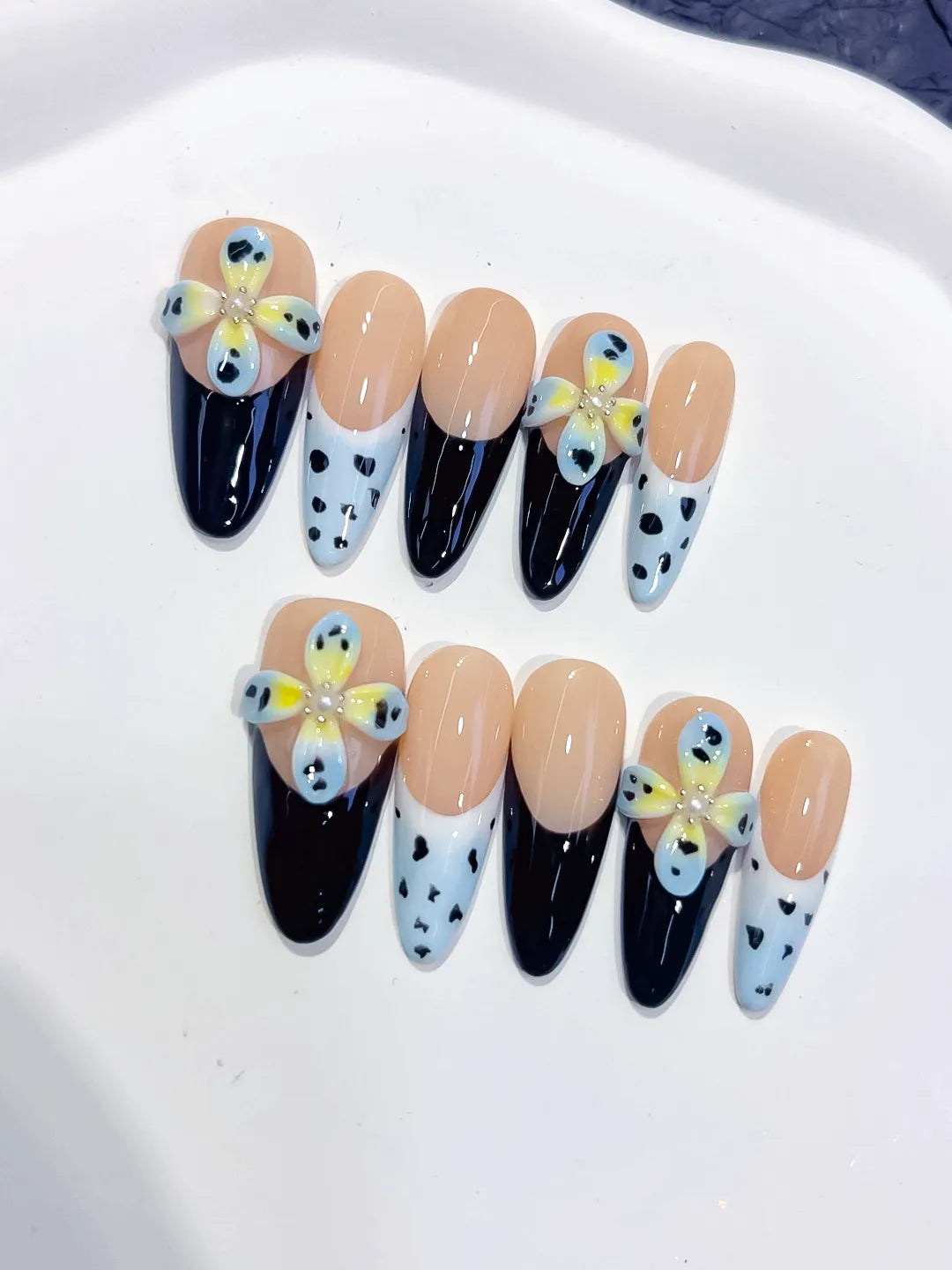 D545 - Medium Nude Black Almond French tip Flower Heart