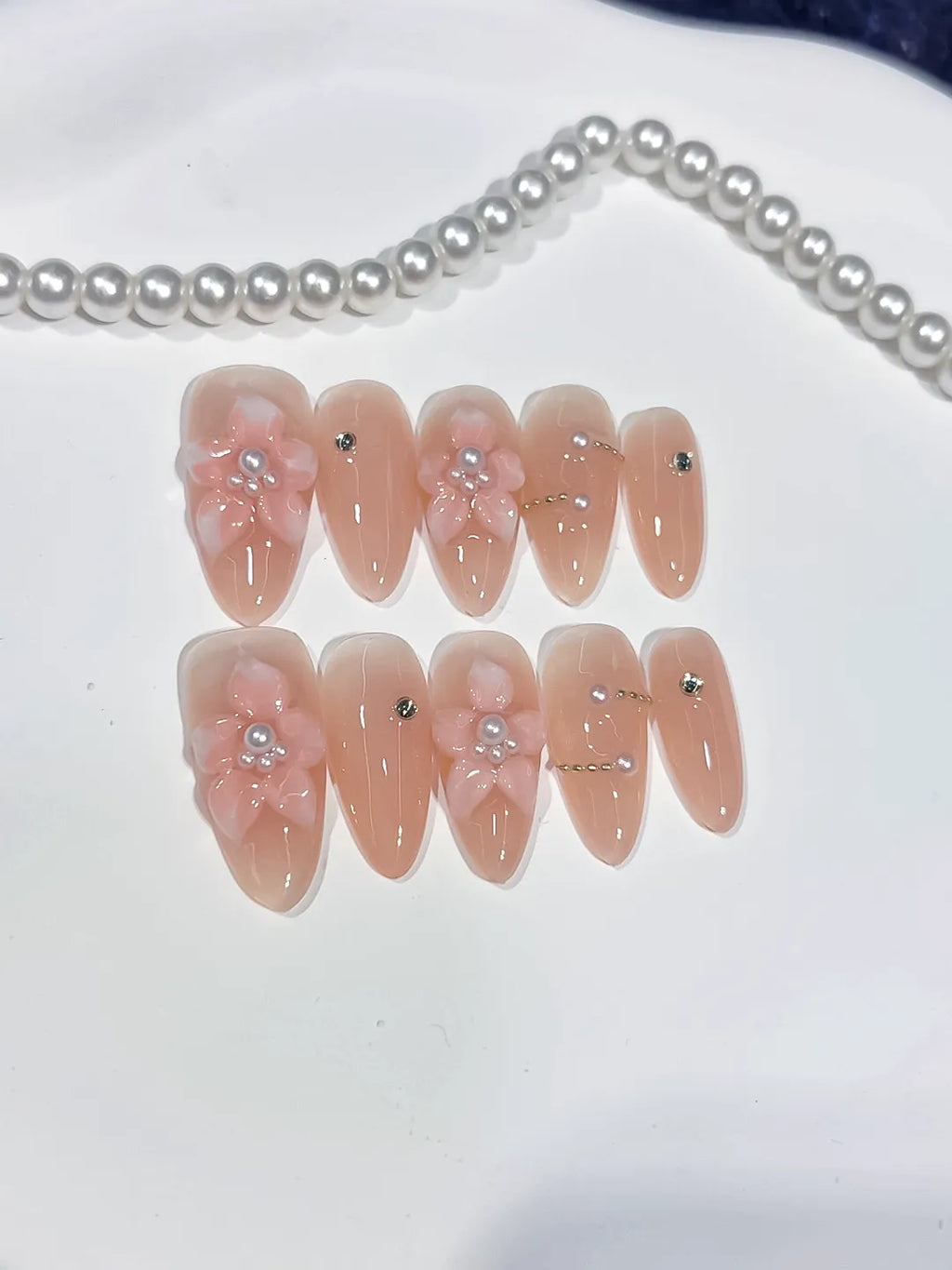 D548 - Medium Nude Pink Almond Solid color Flower Pearl