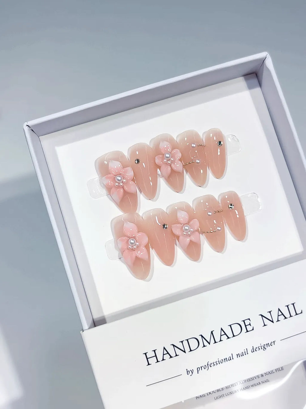 D548 - Medium Nude Pink Almond Solid color Flower Pearl