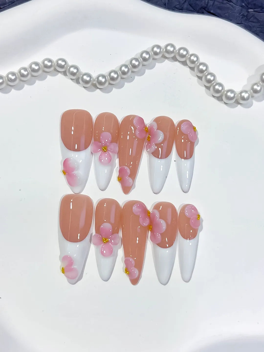 D561 - Long Nude White Stiletto French tip Flower