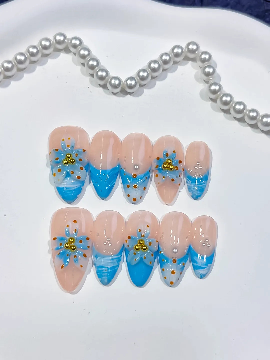 D566 - Medium Nude Blue Almond Abstract Heart Shell