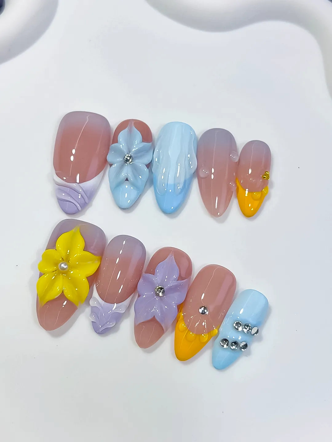 D576 - Medium Nude Blue Almond Abstract Flower Shell