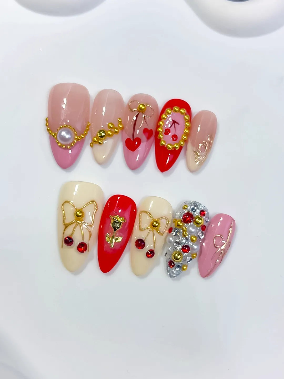 D582 - Medium Pink Red Almond Abstract Heart Cherry