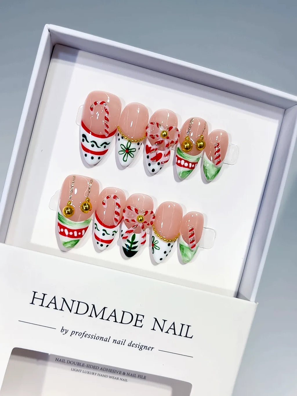D592 - Medium White Red Almond Abstract Bow Holiday
