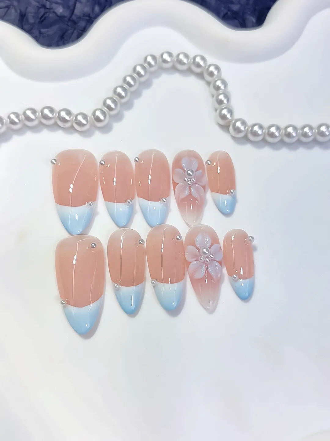 D610 - Medium Nude Blue Almond French tip Flower Pearl