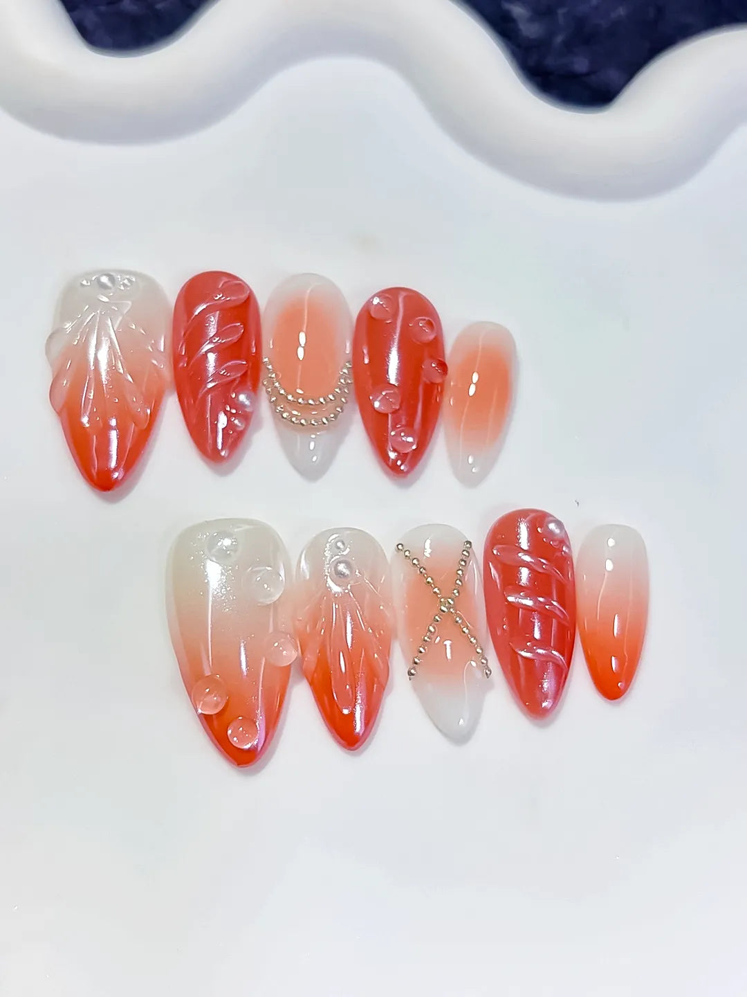 D614 - Medium White Orange Almond Ombre Shell Pearl