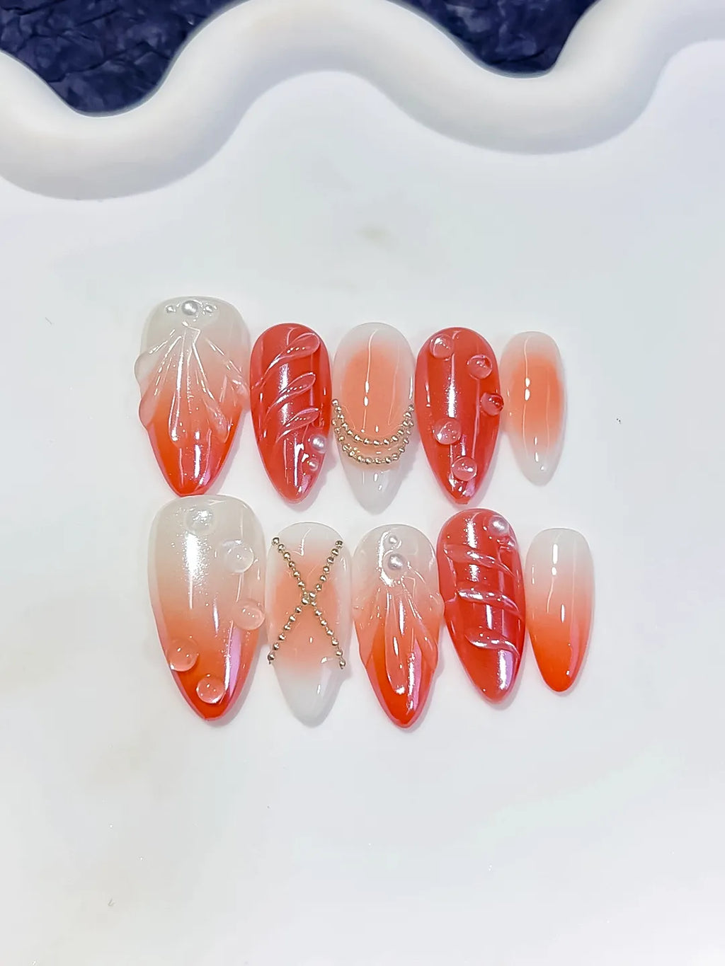 D614 - Medium White Orange Almond Ombre Shell Pearl