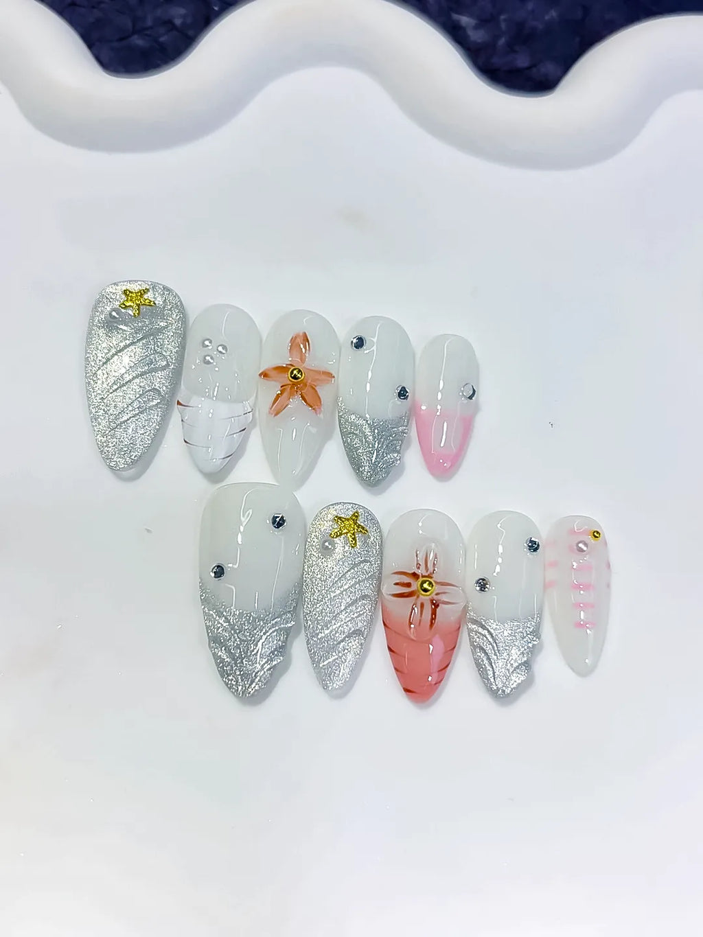 D615 - Medium White Silver Almond Glitter Flower Star