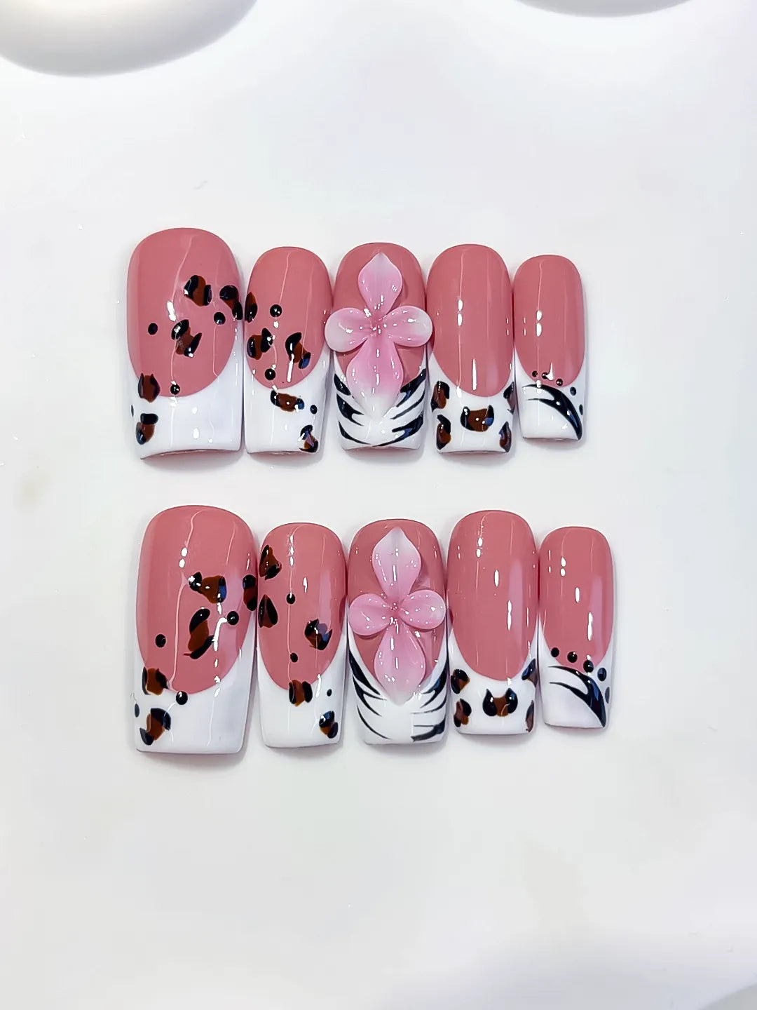 D631 - Medium Pink White Square Abstract Flower Animal Print VibeNailsLab