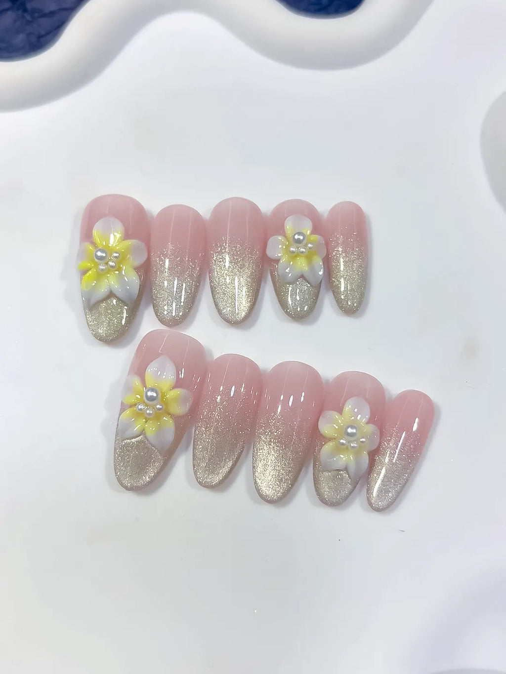 D633 - Medium Pink Silver Almond Glitter Flower Pearl VibeNailsLab