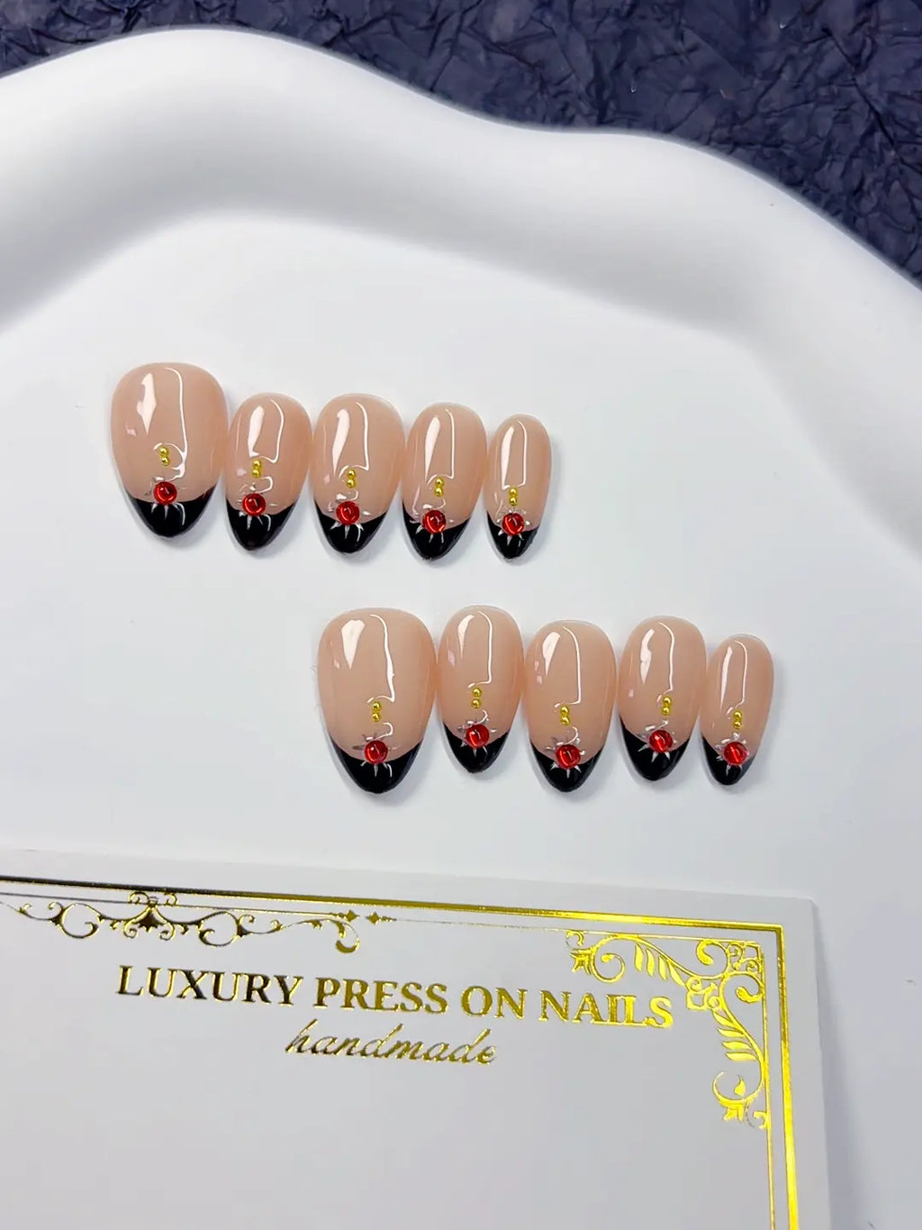 C370 - Short Nude Red Almond French tip Rose