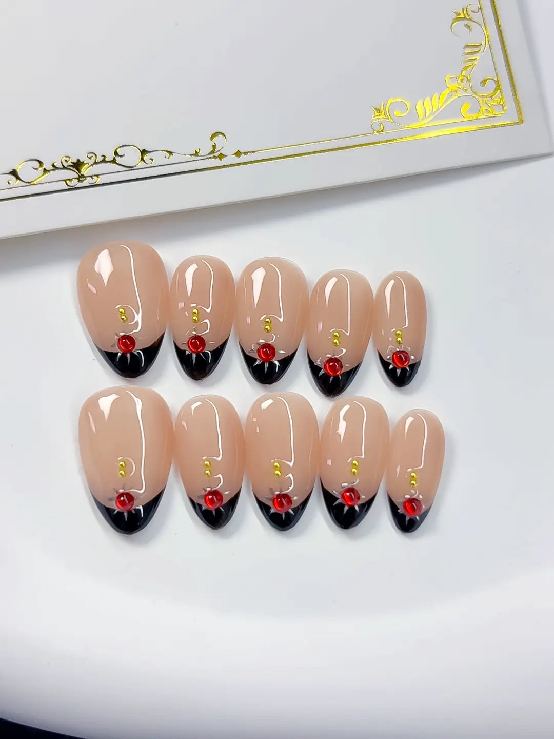 C370 - Short Nude Red Almond French tip Rose