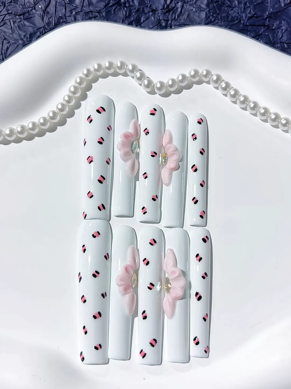 JSA10 - Long White Pink Square Abstract Bow 3D