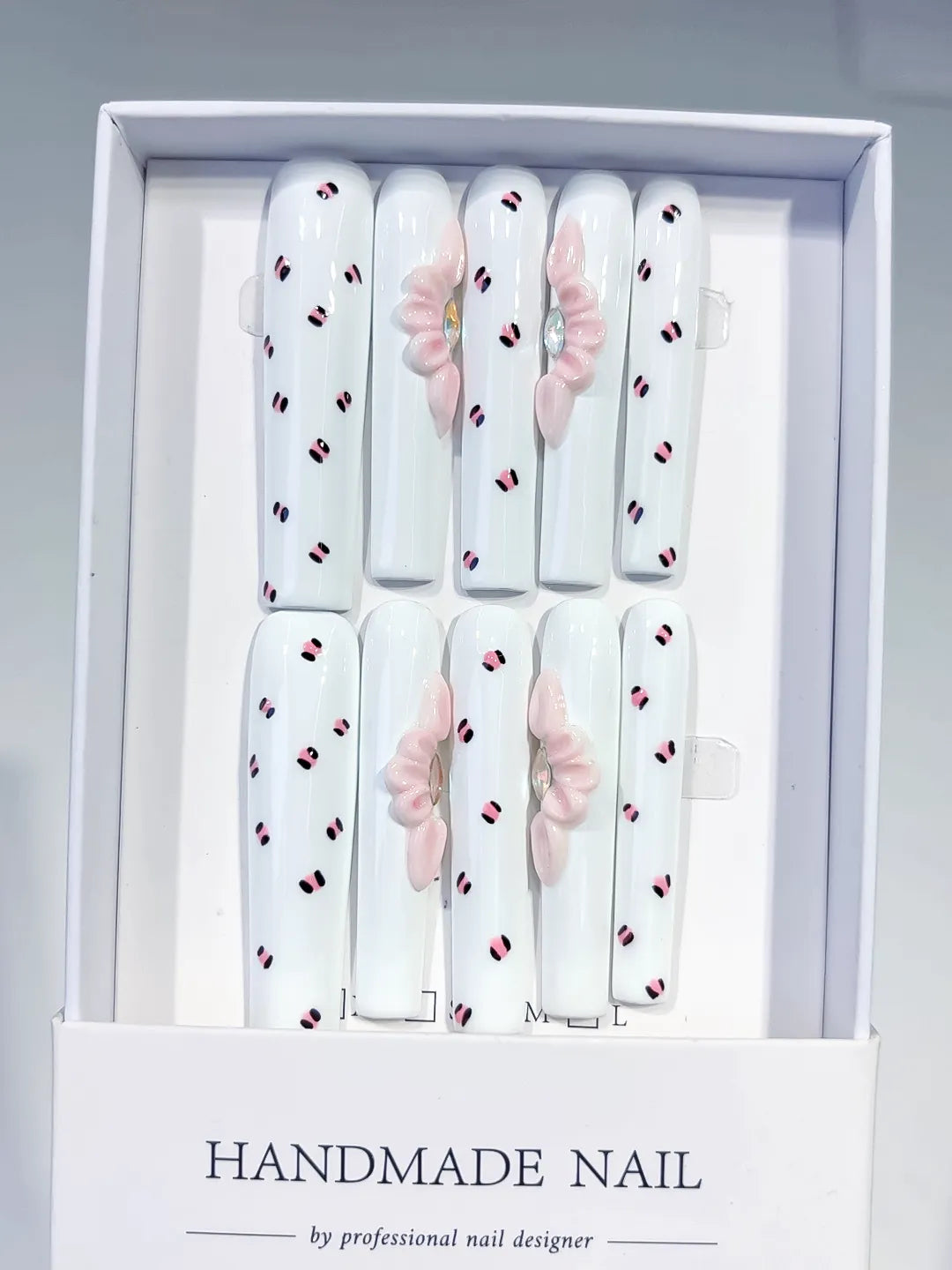 JSA10 - Long White Pink Square Abstract Bow 3D