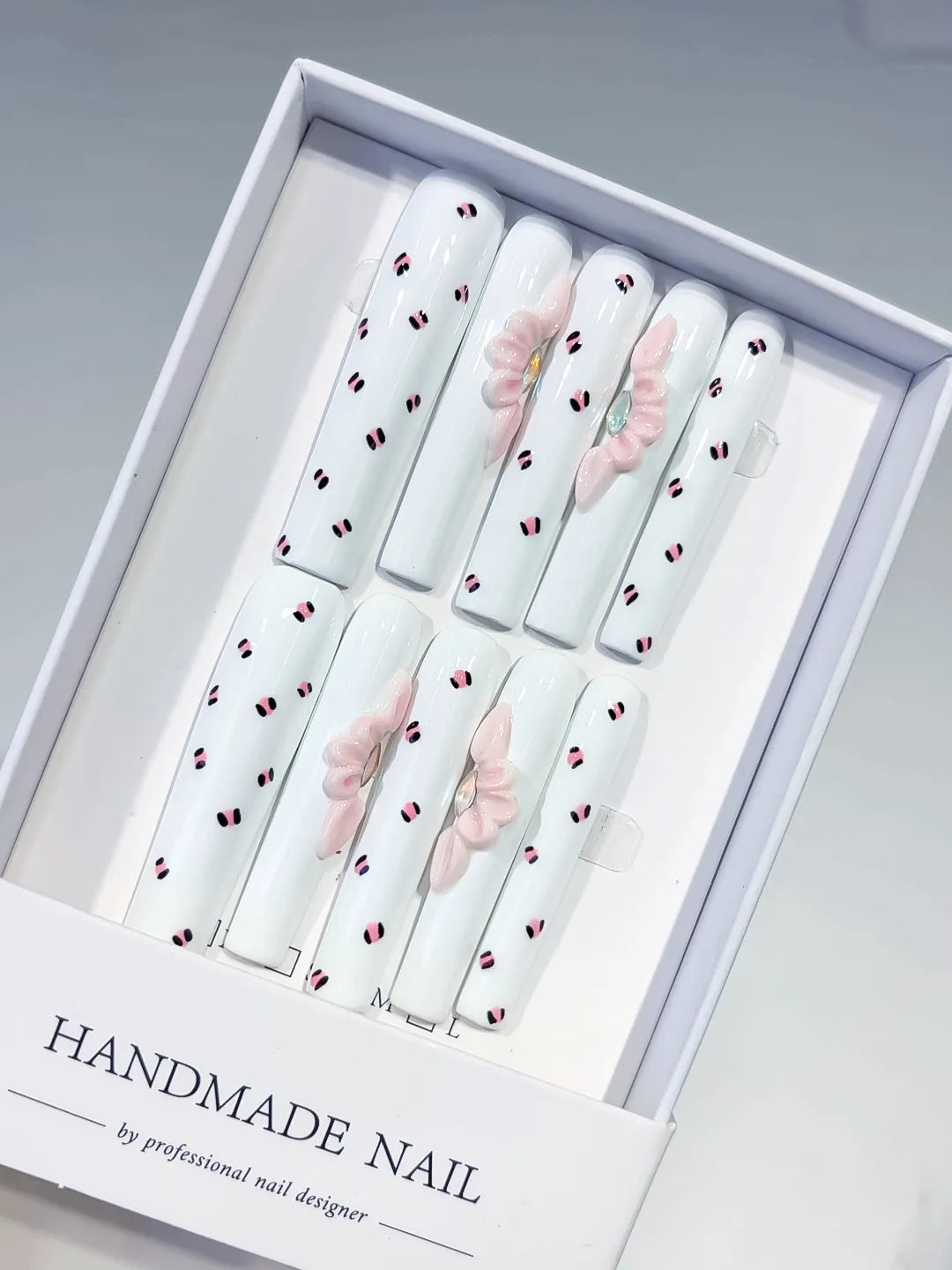 JSA10 - Long White Pink Square Abstract Bow 3D