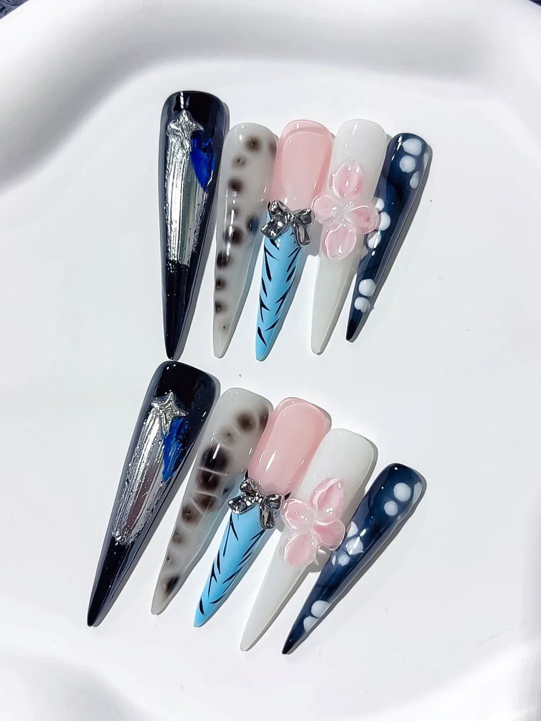 JSA24 - Long Black White Stiletto Abstract Bow Star