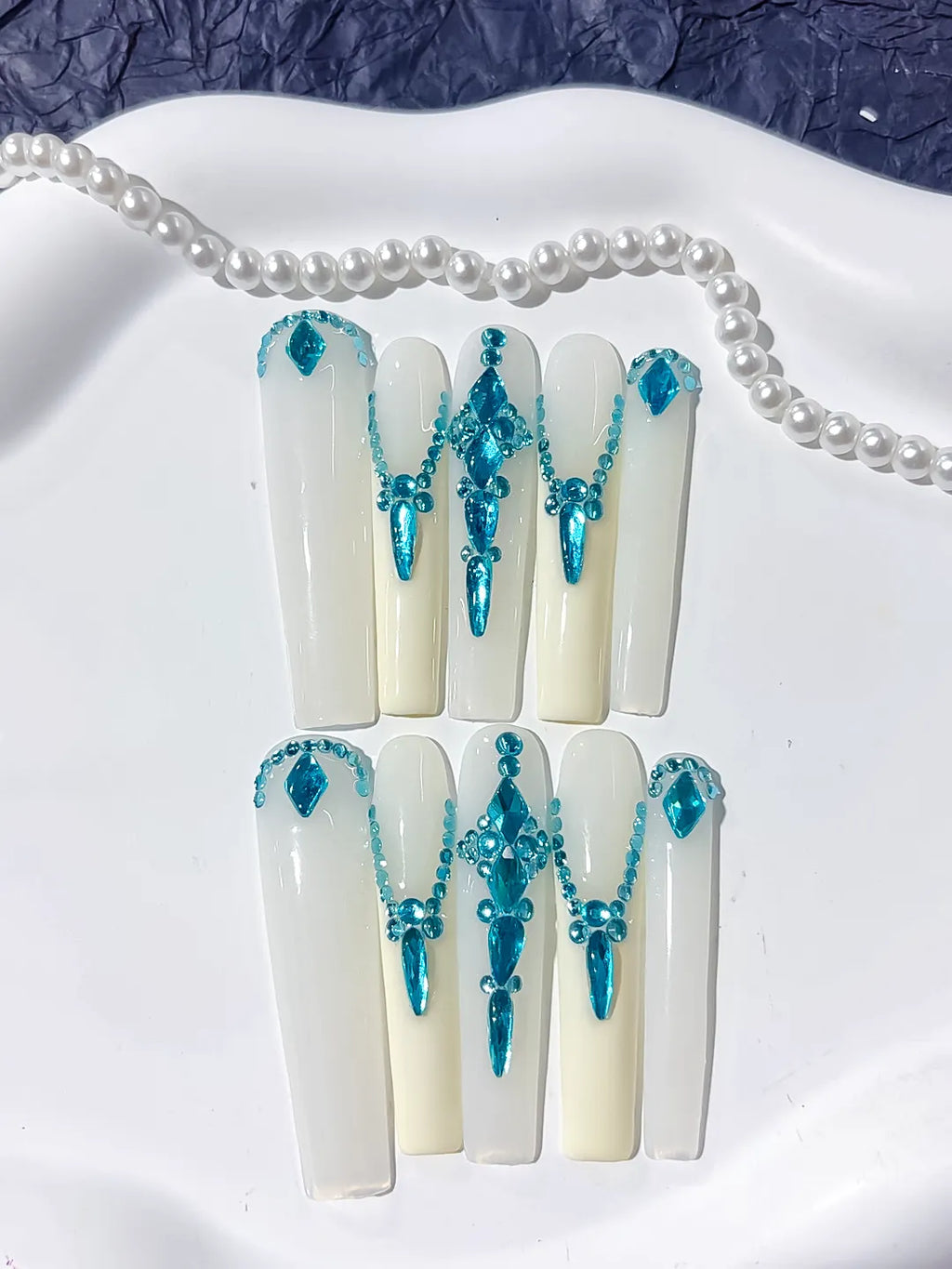 K002 - Long White Blue Square Solid color Rhinestone Chain