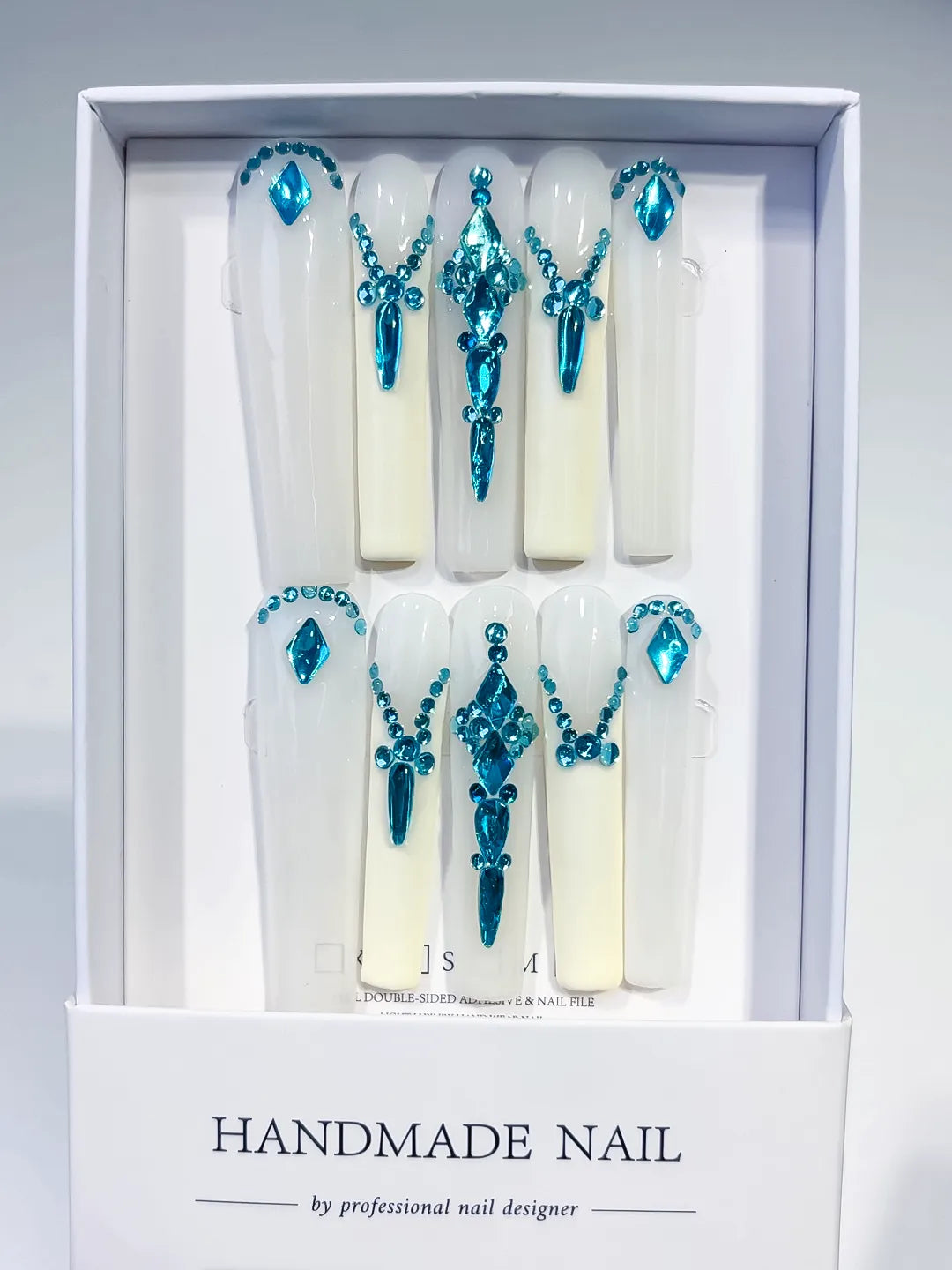 K002 - Long White Blue Square Solid color Rhinestone Chain