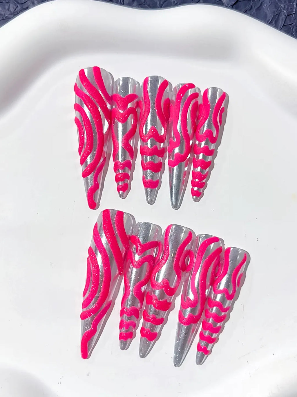K009 - Long Silver Pink Stiletto Metallic 3D Texture