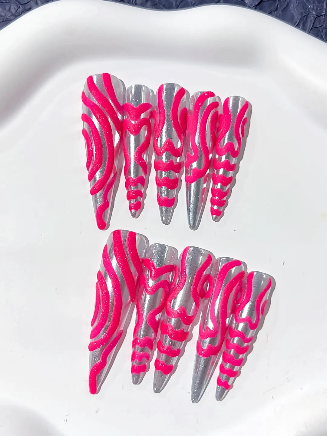 K009 - Long Silver Pink Stiletto Metallic 3D Texture