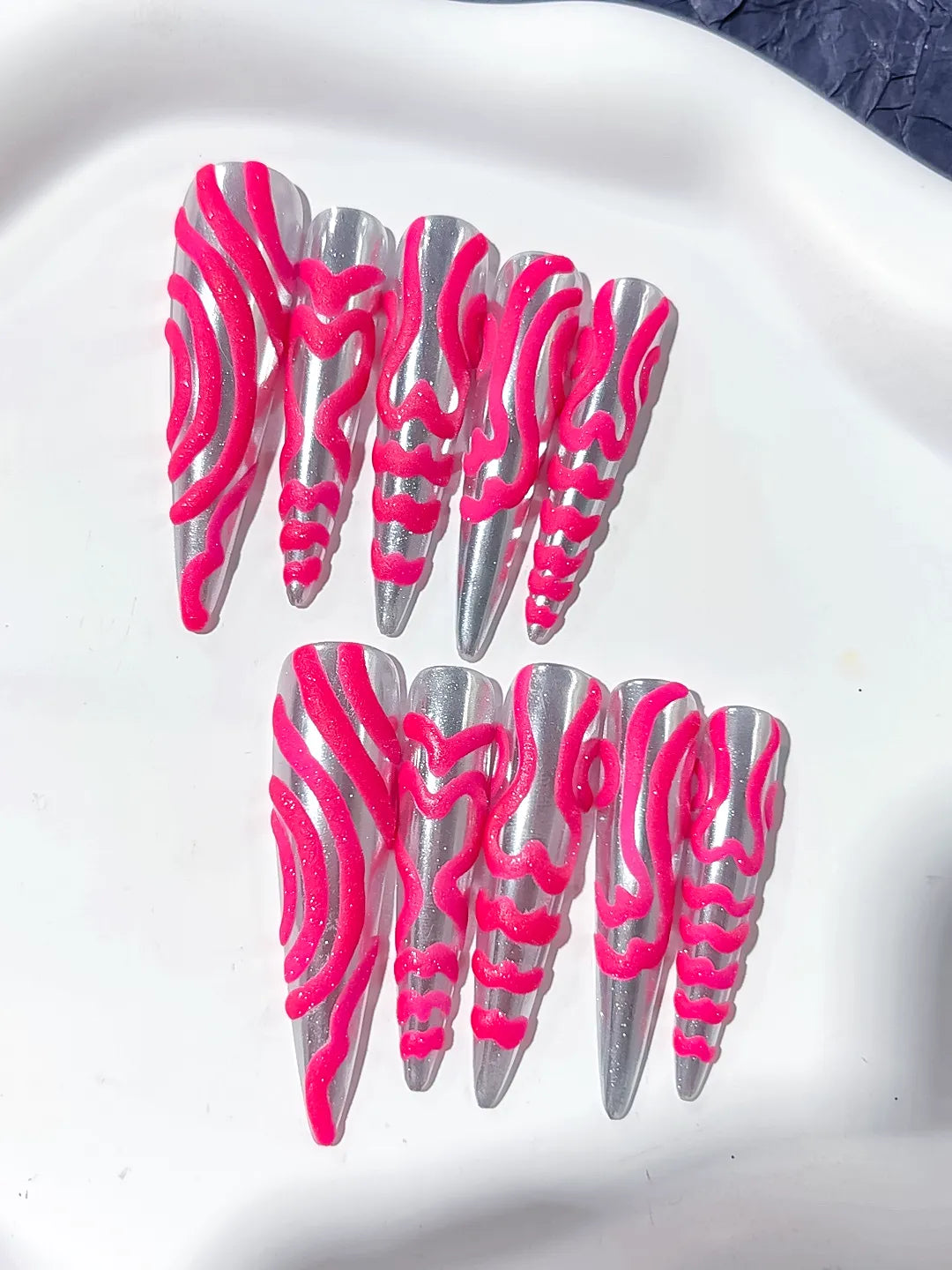 K009 - Long Silver Pink Stiletto Metallic 3D Texture