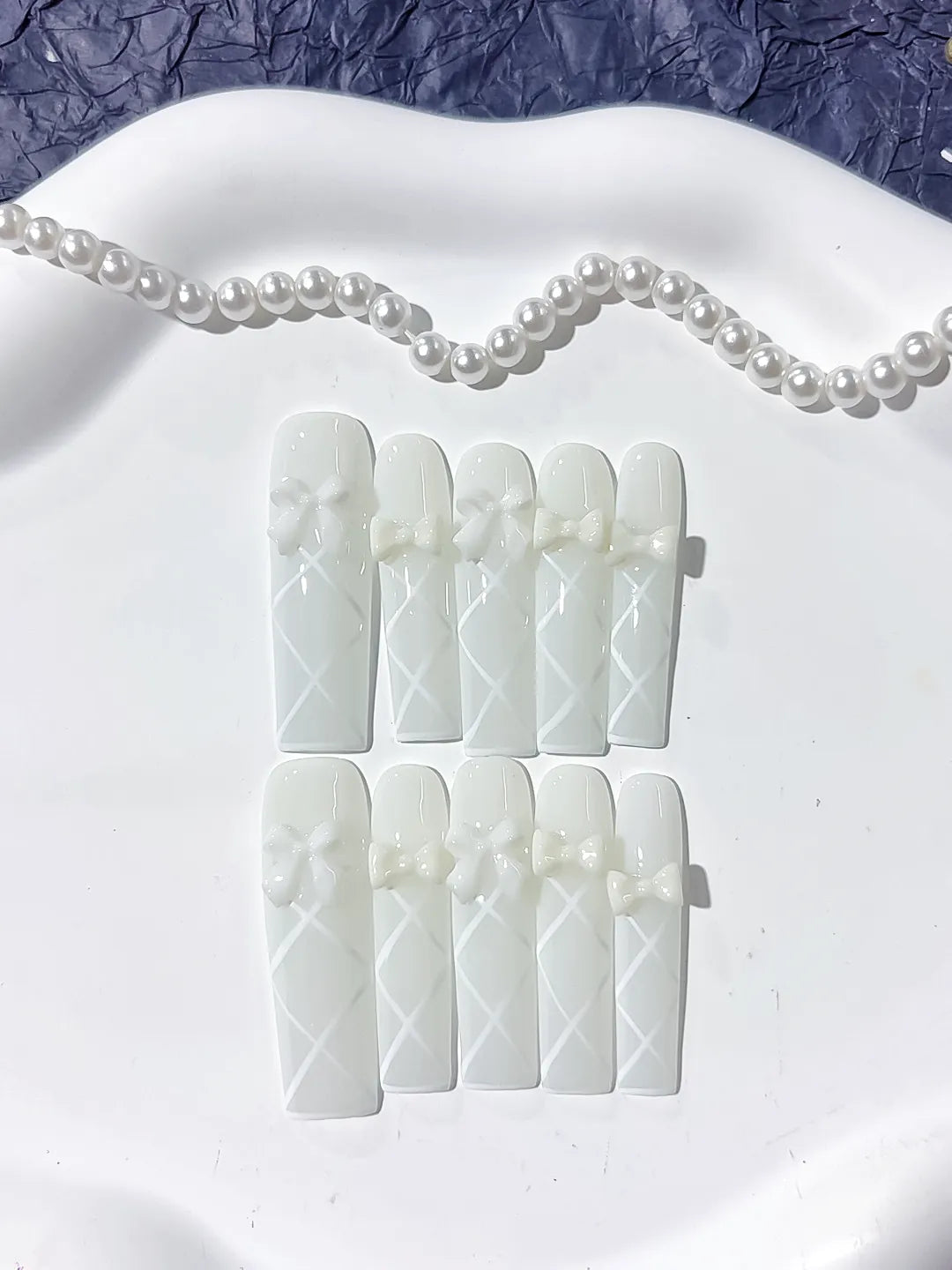 K010 - Long White Square Solid color Bow Linework