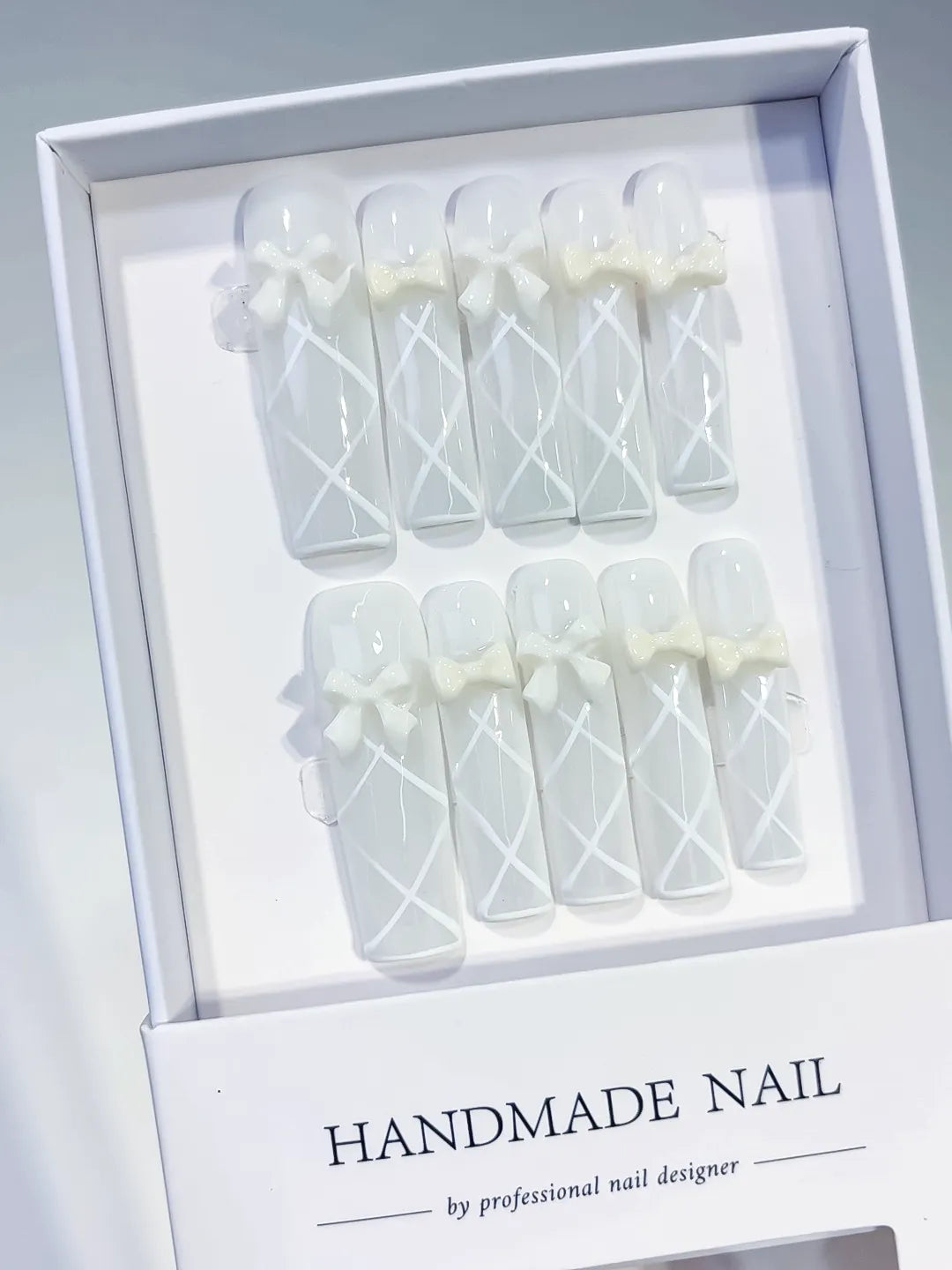 K010 - Long White Square Solid color Bow Linework