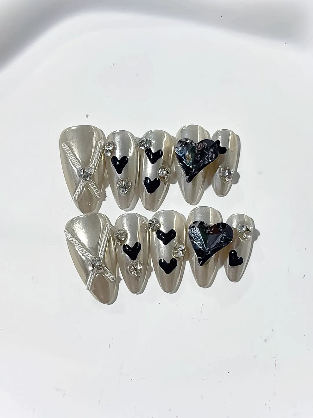 K013 - Medium Silver Black Almond Metallic Heart Bow