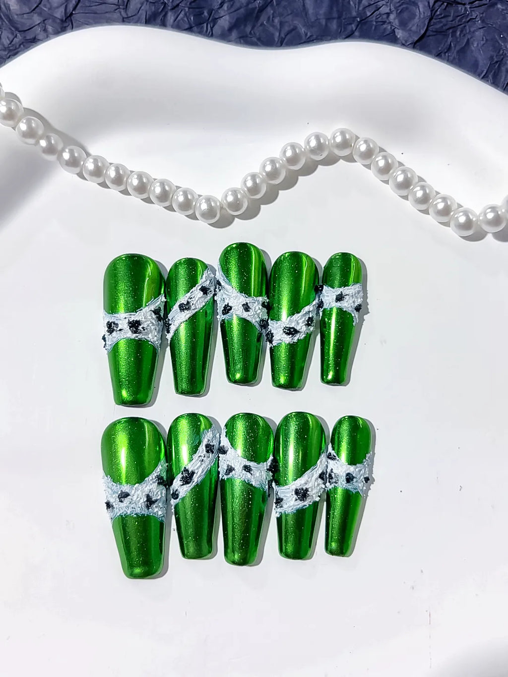 K015 - Long Green Silver Coffin Metallic Lace 3D
