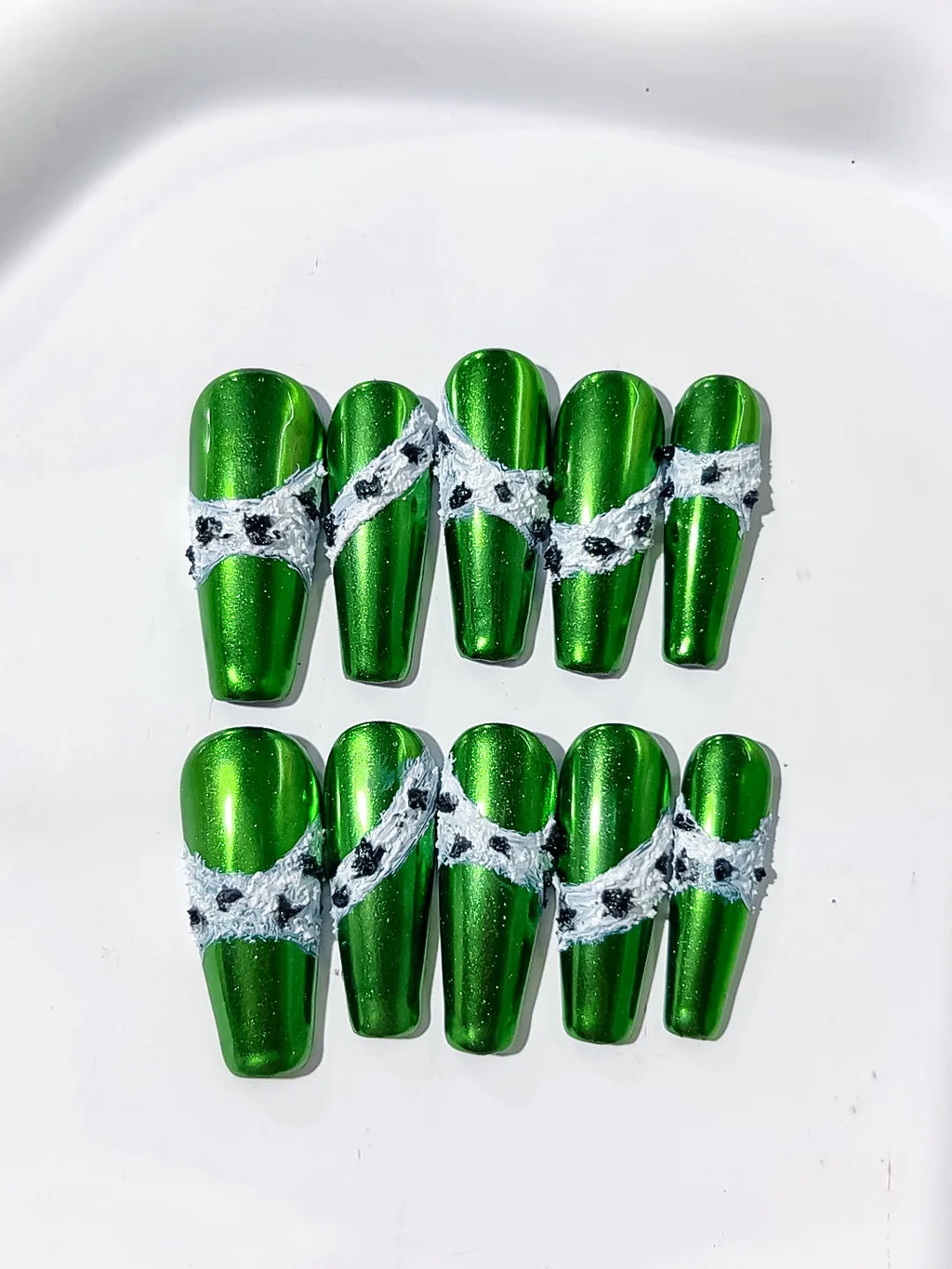 K015 - Long Green Silver Coffin Metallic Lace 3D