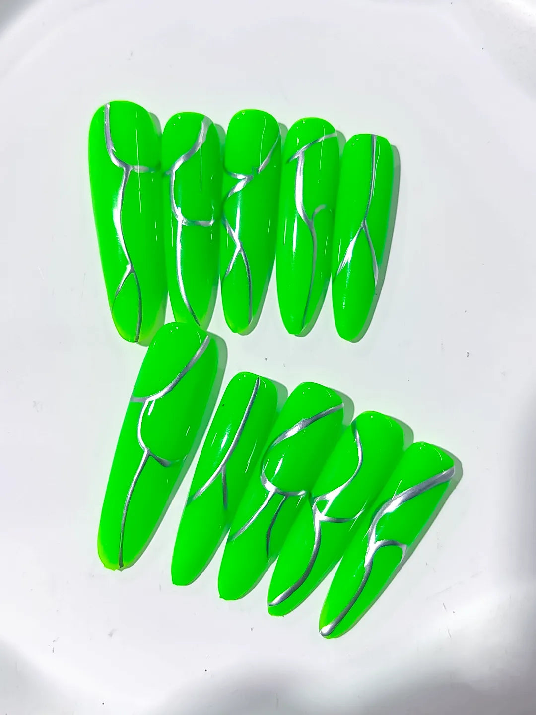 K016 - Long Green Silver Oval Abstract Metallic Accent