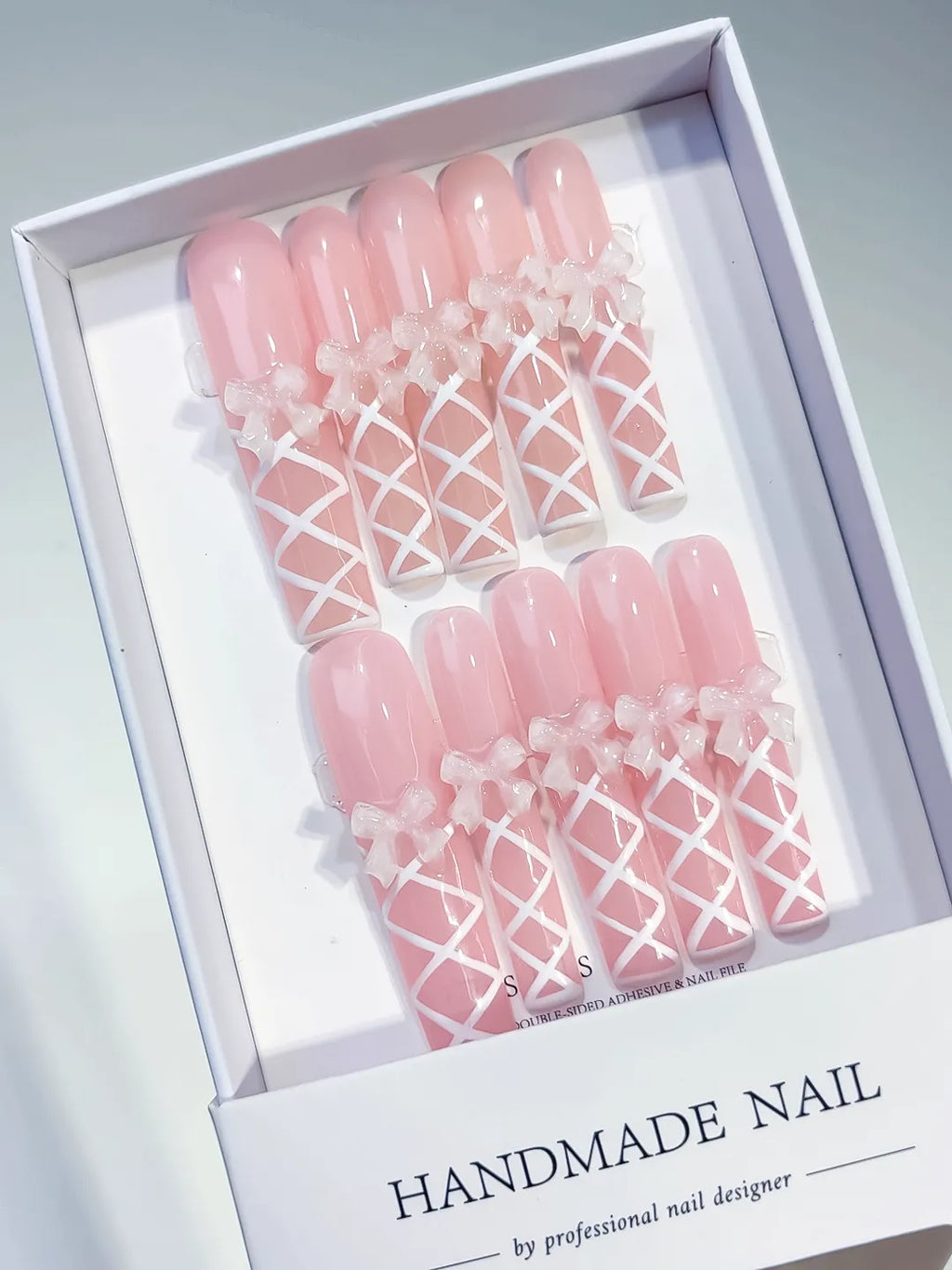 K030 - Long Pink White Square Solid color Bow Linework