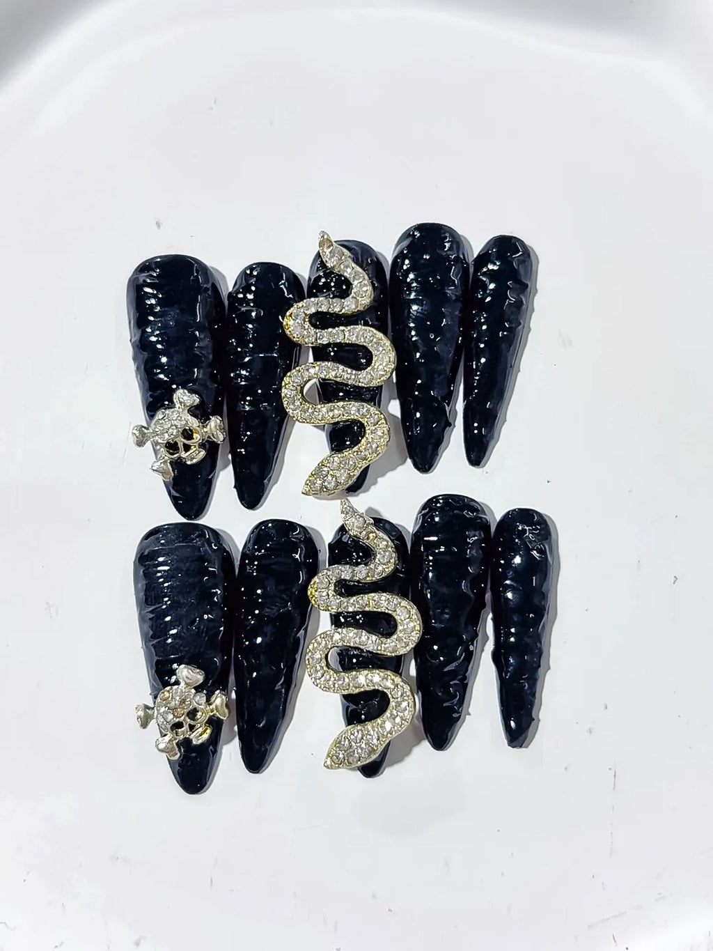 K031 - Long Black Gold Stiletto Solid color Snake Crown