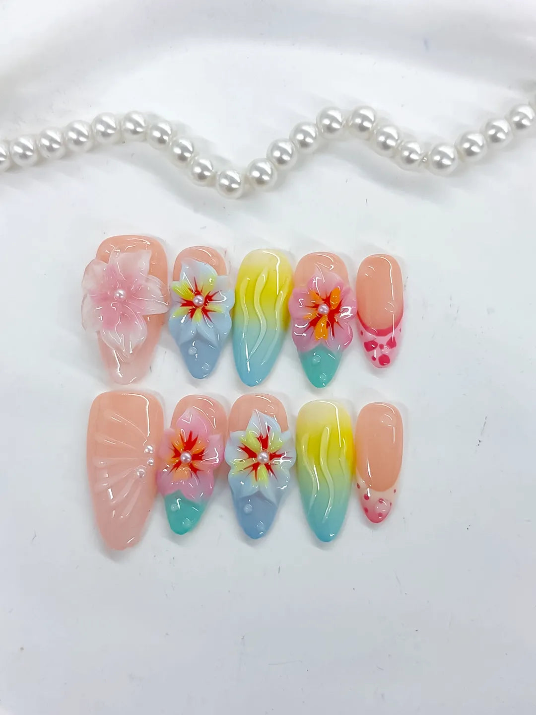 K037 - Medium Nude Pink Almond Ombre Flower Shell