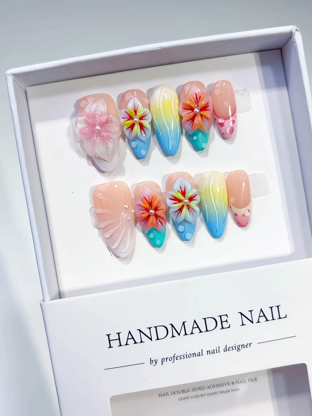 K037 - Medium Nude Pink Almond Ombre Flower Shell