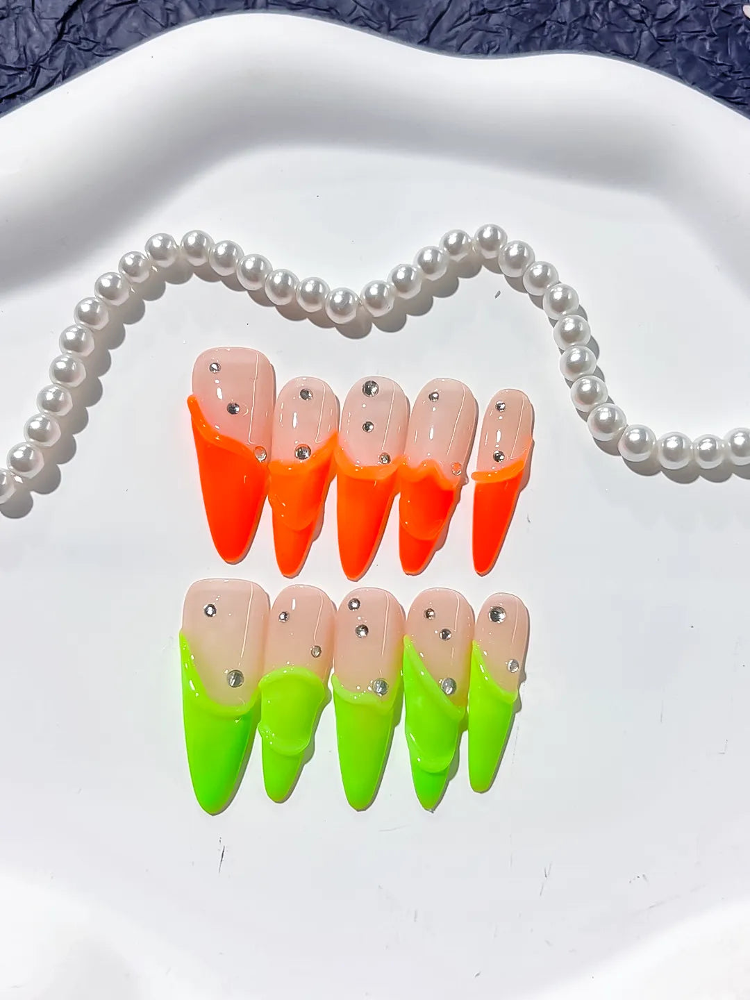 L031 - Long Nude Orange Stiletto French tip Rhinestone