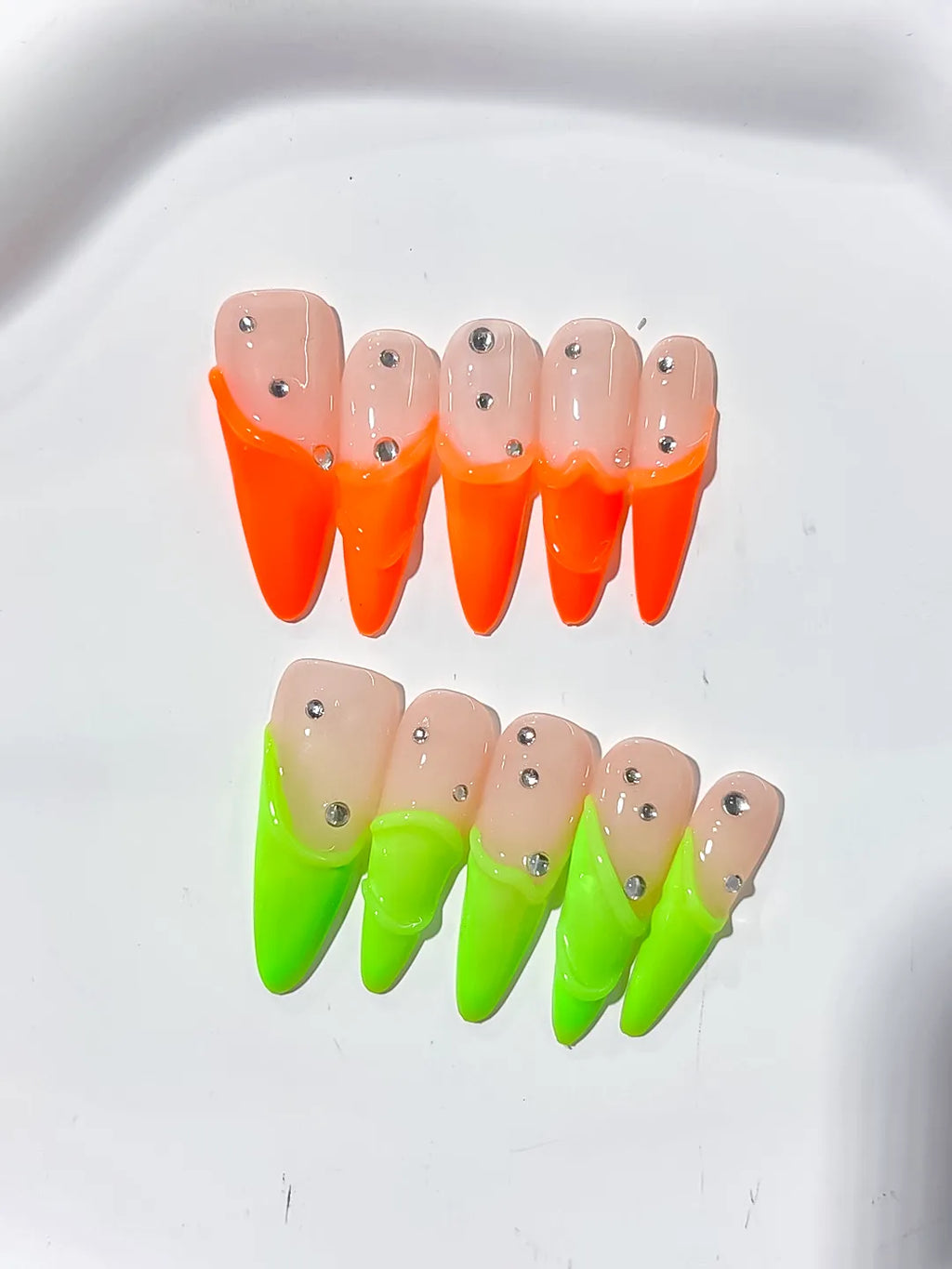 L031 - Long Nude Orange Stiletto French tip Rhinestone